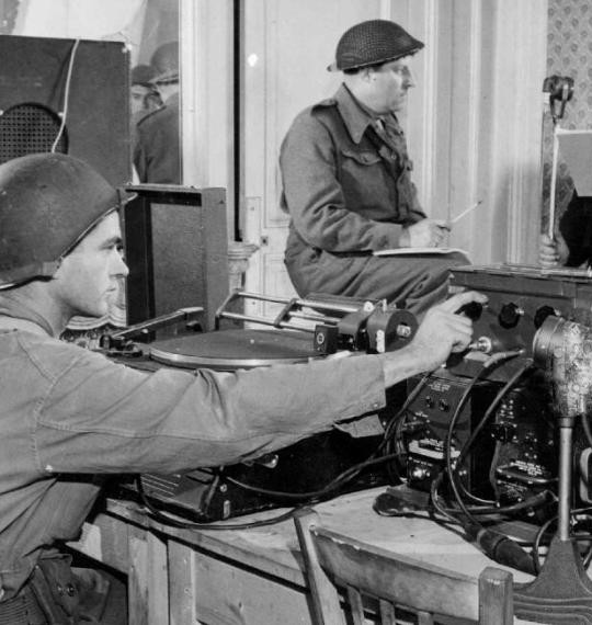 4 juillet 1944 : Radio-Cherbourg, premier poste libre sur le sol français