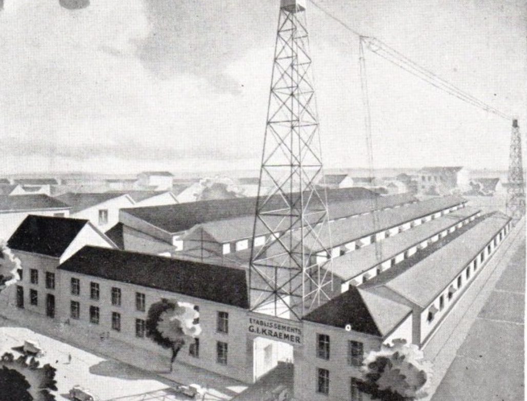 En 1929, une usine diffuse une émission pirate pour le Nouvel An